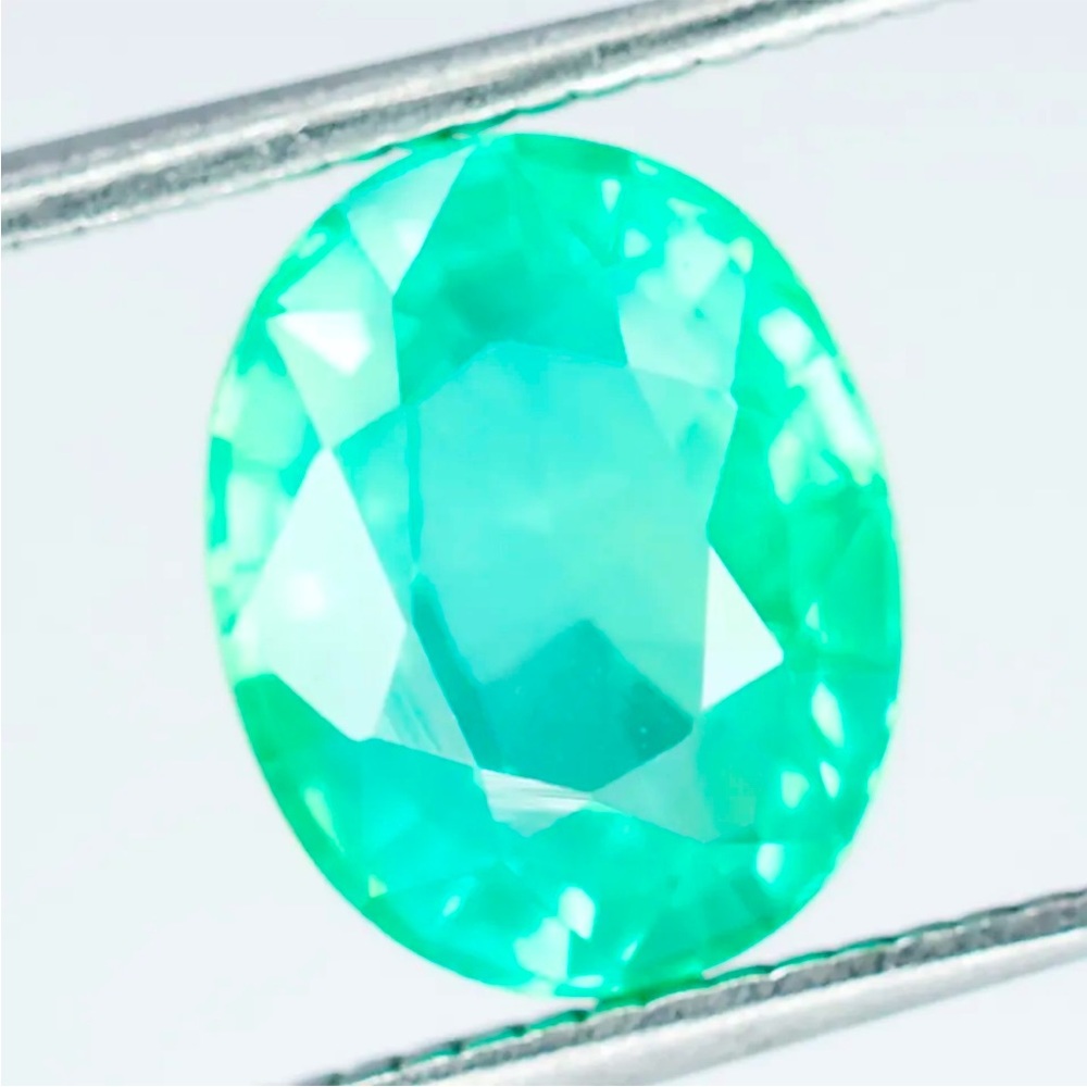 Certified Natural  Green Blue sapphire enhanced Gemstones 4-5 Ct Oval Shape
